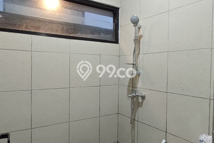 Kesempatan Investasi Rumah 2 KT 1 KM di Lokasi Strategis, Semarang Kesempatan Investasi Rumah 2 KT 1 KM di Lokasi Strategis, Semarang
