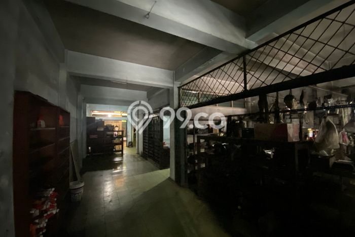 Lokasi Strategis! Dijual Ruko Bisnis di Semarang Barat, Semarang Kondisi Bagus Lokasi Strategis! Dijual Ruko Bisnis di Semarang Barat, Semarang Kondisi Bagus