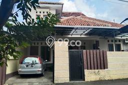 For Sale Rumah 5 Kamar Lokasi Ideal Nyaman dan Strategis di Candisari For Sale Rumah 5 Kamar Lokasi Ideal Nyaman dan Strategis di Candisari