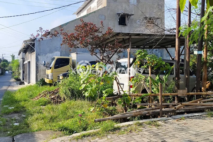 Tanah Kosong Dijual di Semarang dengan Area 120m2 Tanah Kosong Dijual di Semarang dengan Area 120m2