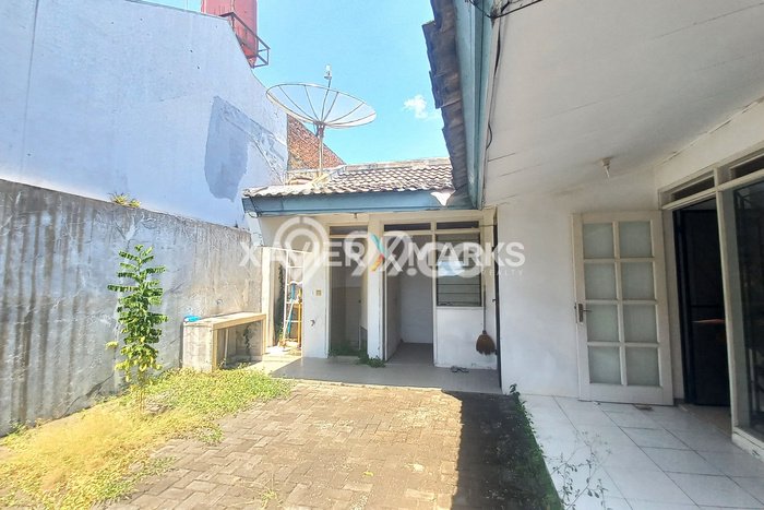 Jual Rumah Favorit Siap Huni LB 135m2 di Semarang Barat, Semarang Jual Rumah Favorit Siap Huni LB 135m2 di Semarang Barat, Semarang