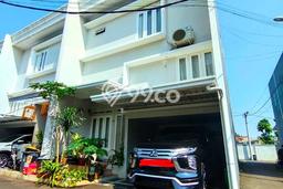 For Sale Rumah 3 Kamar Lokasi Ideal Nyaman dan Strategis di Jagakarsa For Sale Rumah 3 Kamar Lokasi Ideal Nyaman dan Strategis di Jagakarsa