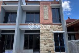 Jual Rumah Strategis Bagus Punya 3 KT di Cimanggis Depok SHM Jual Rumah Strategis Bagus Punya 3 KT di Cimanggis Depok SHM