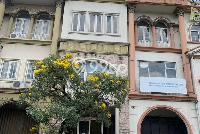 Dijual! Ruko di Green Mansion Jakarta Barat LT 67m2 / LB 228m2 Kawasan Strategis Dijual! Ruko di Green Mansion Jakarta Barat LT 67m2 / LB 228m2 Kawasan Strategis