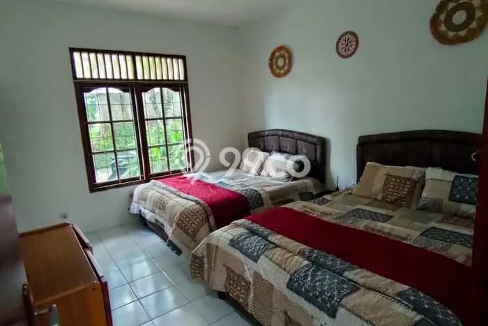 Vila Kawasan Cisarua, Luas 1065m2m², Akses ke transportasi publik Vila Kawasan Cisarua, Luas 1065m2m², Akses ke transportasi publik
