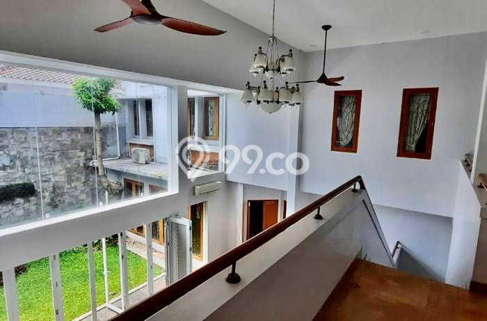 Ready to Use! Luxury House LT 436m2 Desain Modern di patra kuningan Ready to Use! Luxury House LT 436m2 Desain Modern di patra kuningan