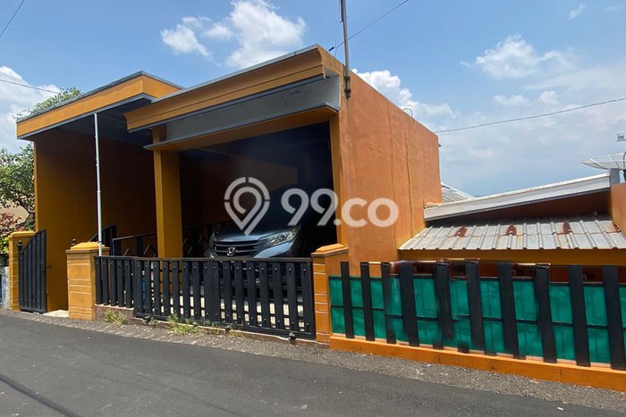 Jual Rumah Favorit Siap Huni LB 150m2 di Semarang Barat, Semarang Jual Rumah Favorit Siap Huni LB 150m2 di Semarang Barat, Semarang