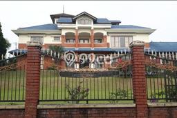 Jual Rumah Luas Elegan Dengan View Eksklusif di Cipanas, Bogor Jual Rumah Luas Elegan Dengan View Eksklusif di Cipanas, Bogor