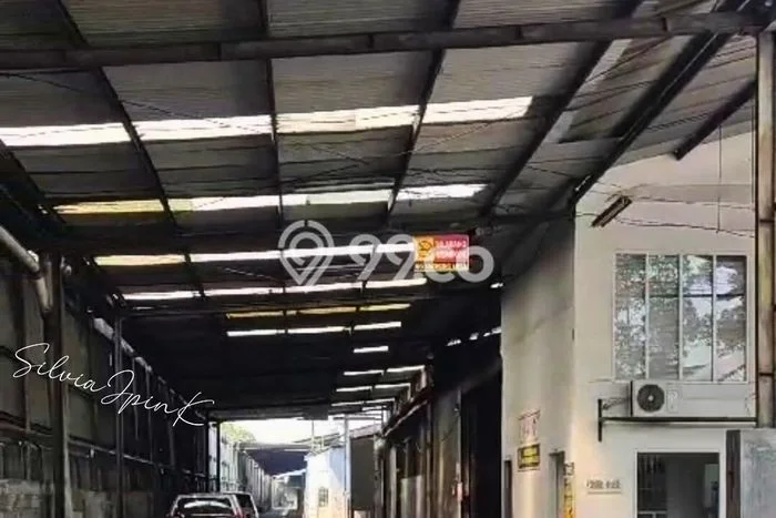 Gudang Disewa di Jakarta Barat dengan LB 1000m2 Area Komersial Ramai Gudang Disewa di Jakarta Barat dengan LB 1000m2 Area Komersial Ramai