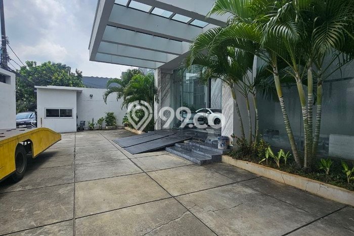 FOR SALE! Kantor di Kebon Jeruk Jakarta Barat, LT 1500m2, LB 3000m2 FOR SALE! Kantor di Kebon Jeruk Jakarta Barat, LT 1500m2, LB 3000m2