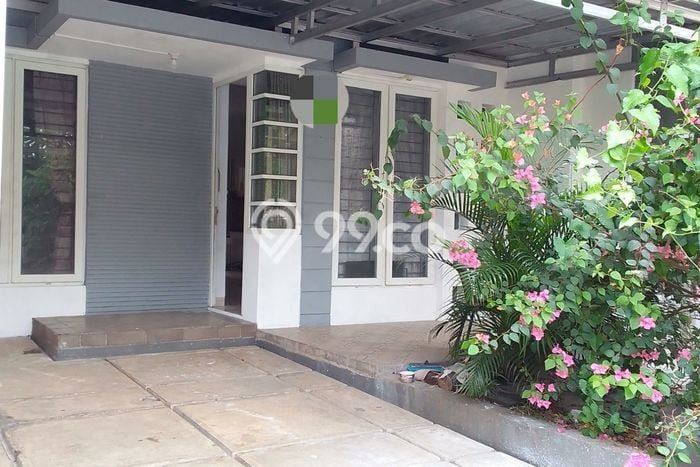 Disewakan! Rumah 2 Kamar Tidur &
1 Kamar Mandi di Cibubur, Bogor Disewakan! Rumah 2 Kamar Tidur &
1 Kamar Mandi di Cibubur, Bogor