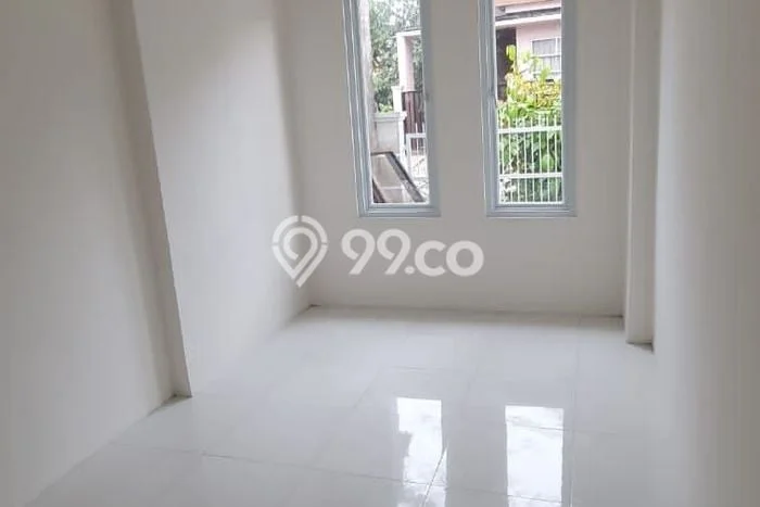 Rumah Luas Asri 4 KT Siap Pakai di Sentul Bogor Rumah Luas Asri 4 KT Siap Pakai di Sentul Bogor