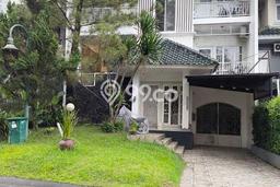 Dijual Cepat Rumah Minimalis & Modern LB 300m2 di Sentul City Dijual Cepat Rumah Minimalis & Modern LB 300m2 di Sentul City