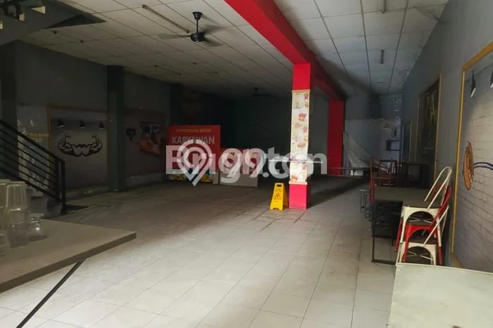 Unit Ruko Dijual di Sukorejo Blitar Luas Bangunan 680m2 Unit Ruko Dijual di Sukorejo Blitar Luas Bangunan 680m2