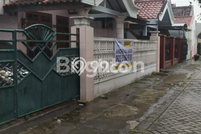 Rumah Strategis Minimalis Lb 168m2 di Kedungwaru, Tulungagung Rumah Strategis Minimalis Lb 168m2 di Kedungwaru, Tulungagung