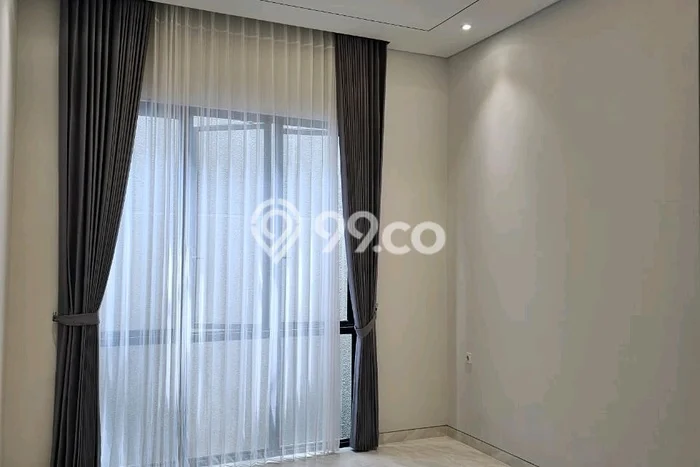 Hunian Mewah LB 215m2 Siap Huni Desain Elegan di Manyar, Surabaya Hunian Mewah LB 215m2 Siap Huni Desain Elegan di Manyar, Surabaya