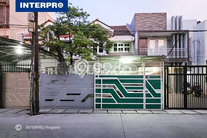 Hunian Cantik Modern Lb 200m2 di Kebon Jeruk, Jakarta Barat Hunian Cantik Modern Lb 200m2 di Kebon Jeruk, Jakarta Barat