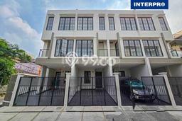 Rumah 3 Lantai Minimalis Modern di Taman Ratu Lt 42m2 Rumah 3 Lantai Minimalis Modern di Taman Ratu Lt 42m2