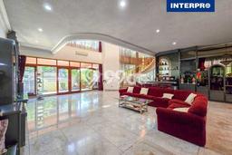 Hunian Mewah LB 550m2 Siap Huni Desain Elegan di Green garden, Jakarta Barat Hunian Mewah LB 550m2 Siap Huni Desain Elegan di Green garden, Jakarta Barat