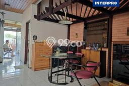 Dijual Rumah Mewah Elegan Dengan View Eksklusif di Taman Ratu, Jakarta Barat Dijual Rumah Mewah Elegan Dengan View Eksklusif di Taman Ratu, Jakarta Barat