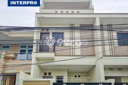 Rumah Modern 4 Kamar LT 65m2 di Duri Kepa Rumah Modern 4 Kamar LT 65m2 di Duri Kepa