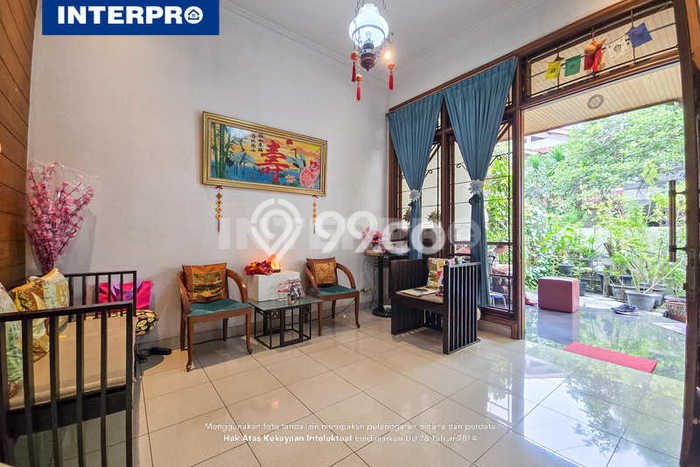 Jual Rumah Luas Elegan Dengan View Eksklusif di Puri Indah, Jakarta Barat Jual Rumah Luas Elegan Dengan View Eksklusif di Puri Indah, Jakarta Barat
