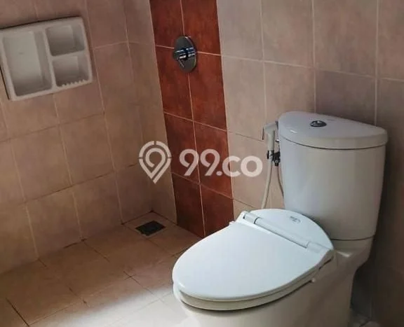 Disewakan! Rumah 4 Kamar Tidur &
5 Kamar Mandi di BSD Residence One, Tangerang Disewakan! Rumah 4 Kamar Tidur &
5 Kamar Mandi di BSD Residence One, Tangerang