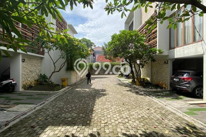 Hunian Elit LB 180m2 Siap Huni Desain Elegan di Kemang, Jakarta Selatan Hunian Elit LB 180m2 Siap Huni Desain Elegan di Kemang, Jakarta Selatan