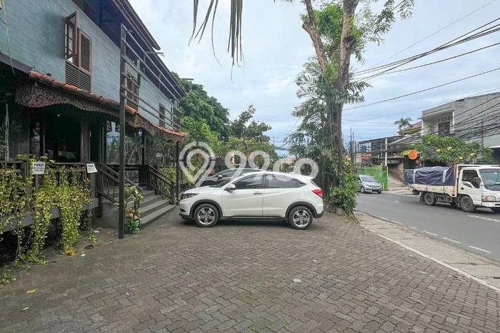 Dijual! Komersial di Ampera Jakarta Selatan LT 1551m2 / LB 2100m2 Kawasan Strategis Dijual! Komersial di Ampera Jakarta Selatan LT 1551m2 / LB 2100m2 Kawasan Strategis