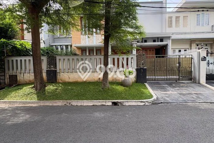 Sewa Rumah Nyaman di Pondok Indah LT 310m2 / LB 400m2 Kondisi Bagus Sewa Rumah Nyaman di Pondok Indah LT 310m2 / LB 400m2 Kondisi Bagus