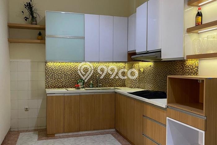 Rumah Elit Modern Siap Huni di Taman Surya Jakarta Barat Rumah Elit Modern Siap Huni di Taman Surya Jakarta Barat