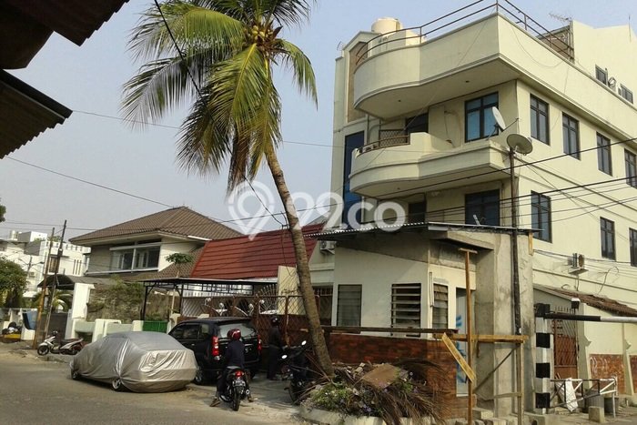 Rumah Kost untuk Dijual di Grogol Punya 40 Kamar Rumah Kost untuk Dijual di Grogol Punya 40 Kamar