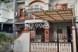 Dijual Rumah Modern 3 KT di Taman Palem, Jakarta Barat Dijual Rumah Modern 3 KT di Taman Palem, Jakarta Barat