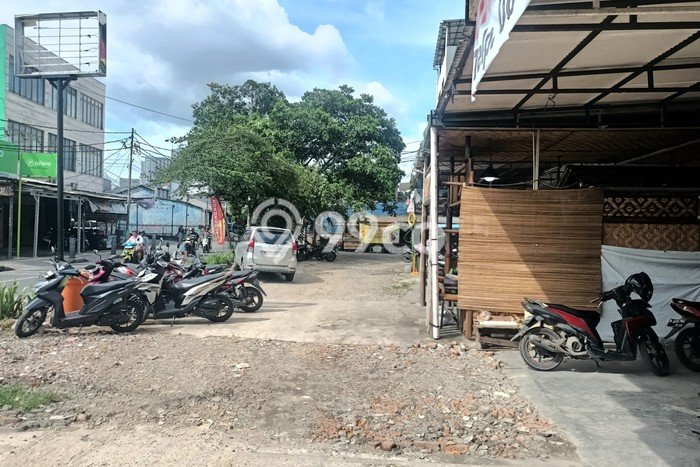 Ruko Dijual di Jakarta Barat LT 116m2 & LB 348m2 Lokasi Terbaik! Ruko Dijual di Jakarta Barat LT 116m2 & LB 348m2 Lokasi Terbaik!