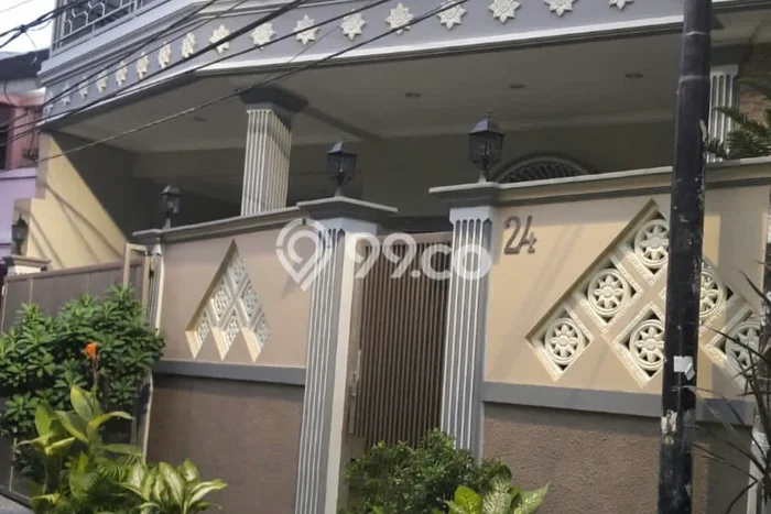 Rumah Elit LB 300m2 Siap Pakai Desain Elegan di Cikini, Jakarta Pusat Rumah Elit LB 300m2 Siap Pakai Desain Elegan di Cikini, Jakarta Pusat