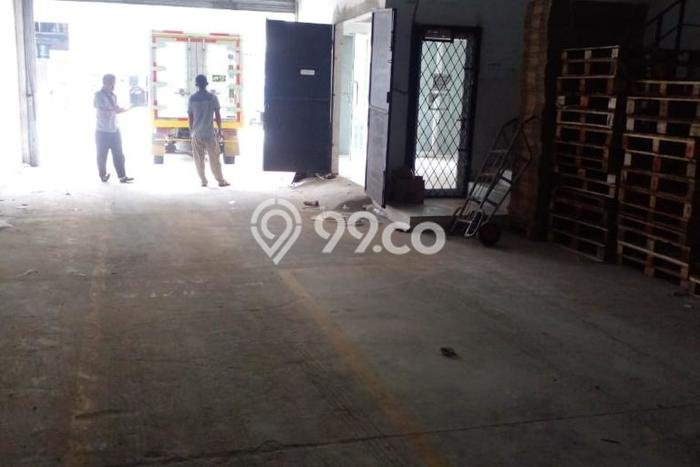 Gudang Disewakan di , Luas 364m2m², Jalan Strategis, Akses Bagus Gudang Disewakan di , Luas 364m2m², Jalan Strategis, Akses Bagus