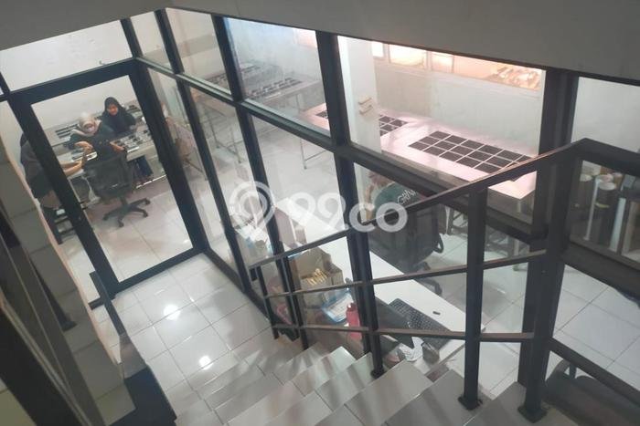 For Rent Gudang Kawasan Premium di , Luas 364m2m², Siap Usaha For Rent Gudang Kawasan Premium di , Luas 364m2m², Siap Usaha