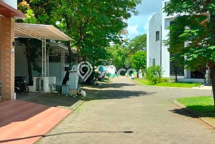 Rumah sewa siap pakai 3 Kamar Tidur di Graha Raya, Tangerang Selatan Rumah sewa siap pakai 3 Kamar Tidur di Graha Raya, Tangerang Selatan