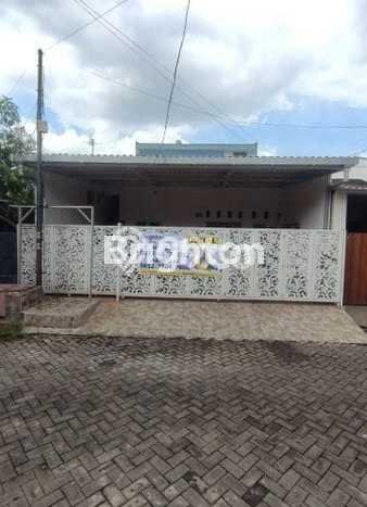 Rumah di , 4 KT, Area Nyaman Rumah di , 4 KT, Area Nyaman