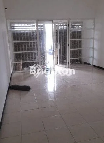 LOKASI STRATEGIS! Ruko di Pondok Tjandra, Luas 153m², Kawasan Berkembang LOKASI STRATEGIS! Ruko di Pondok Tjandra, Luas 153m², Kawasan Berkembang