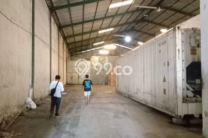 Unit Gudang disewakan di Gedangan Sidoarjo dengan LT 1500m2 / LB 1500m2 Unit Gudang disewakan di Gedangan Sidoarjo dengan LT 1500m2 / LB 1500m2