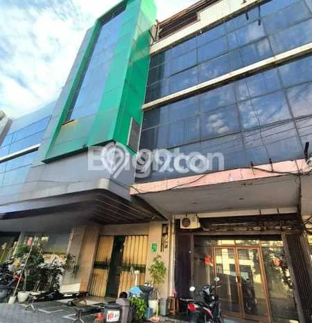 Ruko untuk Disewa di Pusat Surabaya Luas Bangunan 198m2 Ruko untuk Disewa di Pusat Surabaya Luas Bangunan 198m2