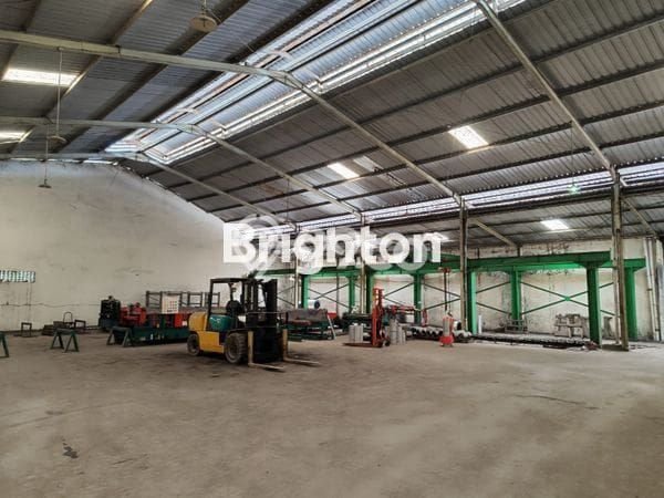 AREA BERKEMBANG! Gudang For Rent Kawasan Waru, Luas 3272m², Siap Operasional AREA BERKEMBANG! Gudang For Rent Kawasan Waru, Luas 3272m², Siap Operasional