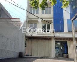 HARGA SPESIAL! Ruko di Tenggilis Mejoyo, Luas 240m², Jalan Utama HARGA SPESIAL! Ruko di Tenggilis Mejoyo, Luas 240m², Jalan Utama