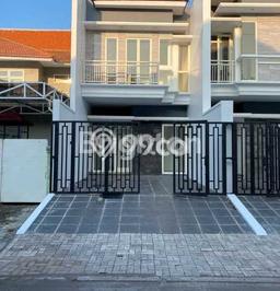 For Sale Hunian Rumah Nyaman 3 Kamar di Jemursari, Surabaya For Sale Hunian Rumah Nyaman 3 Kamar di Jemursari, Surabaya