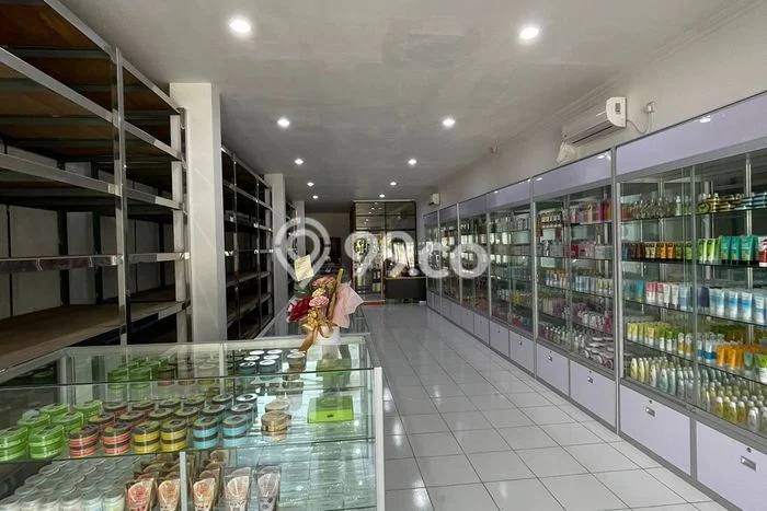 Ruko Paling Dicari LB 385m2 Dijual di Wiyung Ruko Paling Dicari LB 385m2 Dijual di Wiyung