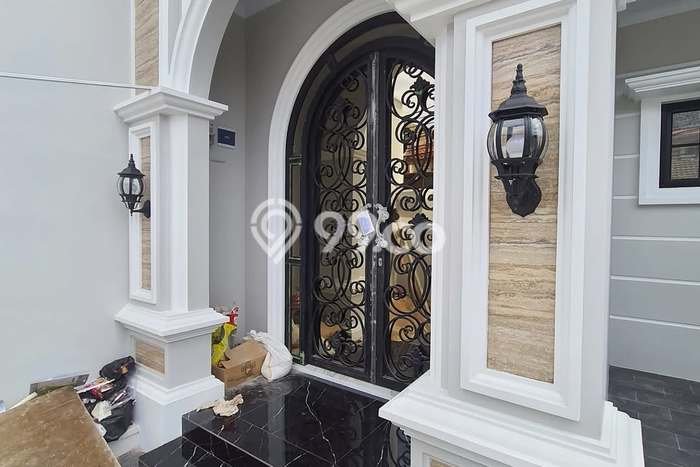 Rumah Modern Minimalis 3 KT Siap Huni di Jagakarsa Rumah Modern Minimalis 3 KT Siap Huni di Jagakarsa