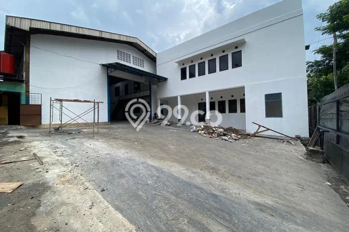 SEWA TERJANGKAU! Gudang Kawasan Ngaliyan, Luas 2322m2m², Area Komersial SEWA TERJANGKAU! Gudang Kawasan Ngaliyan, Luas 2322m2m², Area Komersial