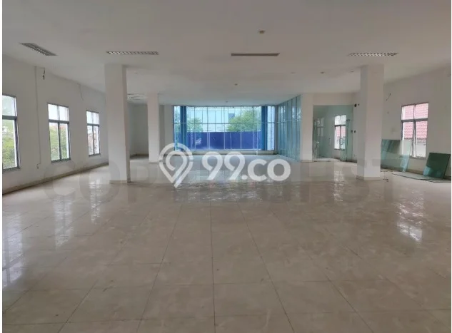 LOKASI PREMIUM! Kantor Area Bisnis Kawasan Semarang Tengah, Luas 1383m2m², Siap Bisnis LOKASI PREMIUM! Kantor Area Bisnis Kawasan Semarang Tengah, Luas 1383m2m², Siap Bisnis