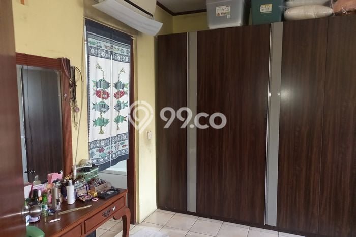 Dijual Rumah 5 Kamar Lokasi Ideal Bagus dan Strategis di Curug Dijual Rumah 5 Kamar Lokasi Ideal Bagus dan Strategis di Curug